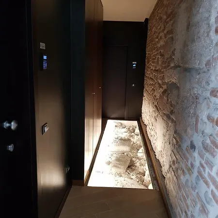 Arena Luxury 2* Verona